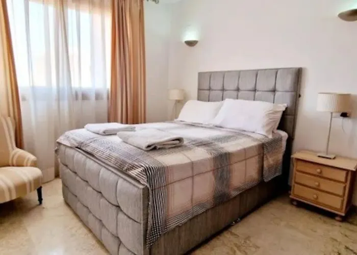 Cc8 Ii By Zanis Apartment *